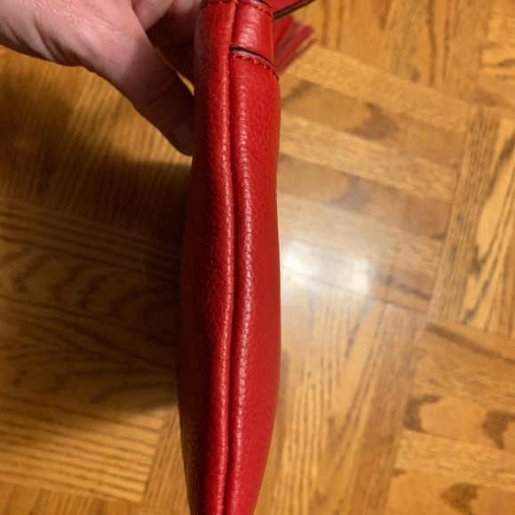 ❤️A Beautiful Red Leather Purse♥️ - Picture 5 of 9